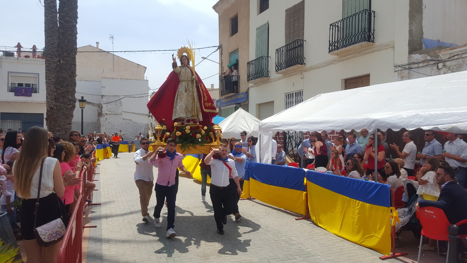 Los famosos acatamientos de Zurgena y los Juegos de la Bandera marcan una Semana Santa única